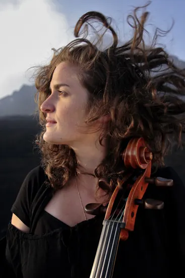 Monika Leskovar, Cellistin — Elemente 22