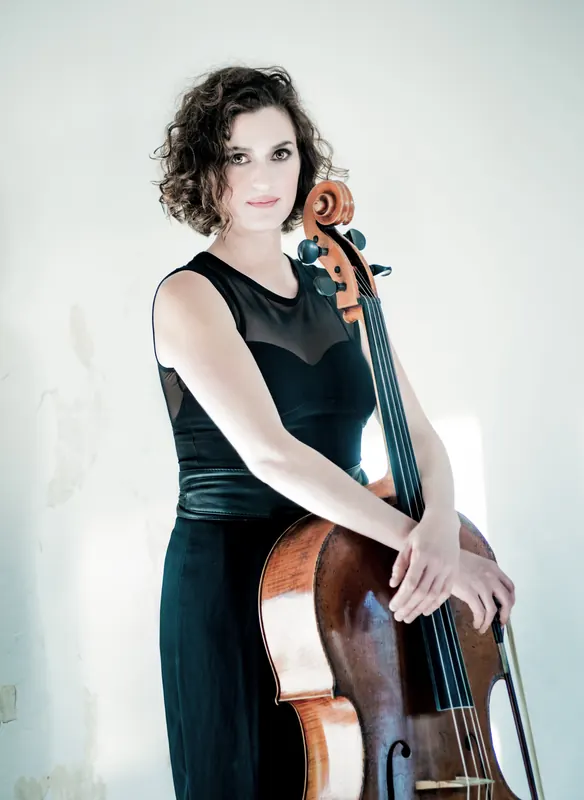 Monika Leskovar, Cellistin — Porträts 16